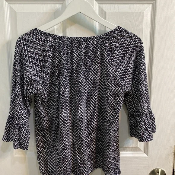 Michael Michael Kors Ruffle Sleeve Wide Neck Floral Flowy Top Women’s Medium - Picture 5 of 6